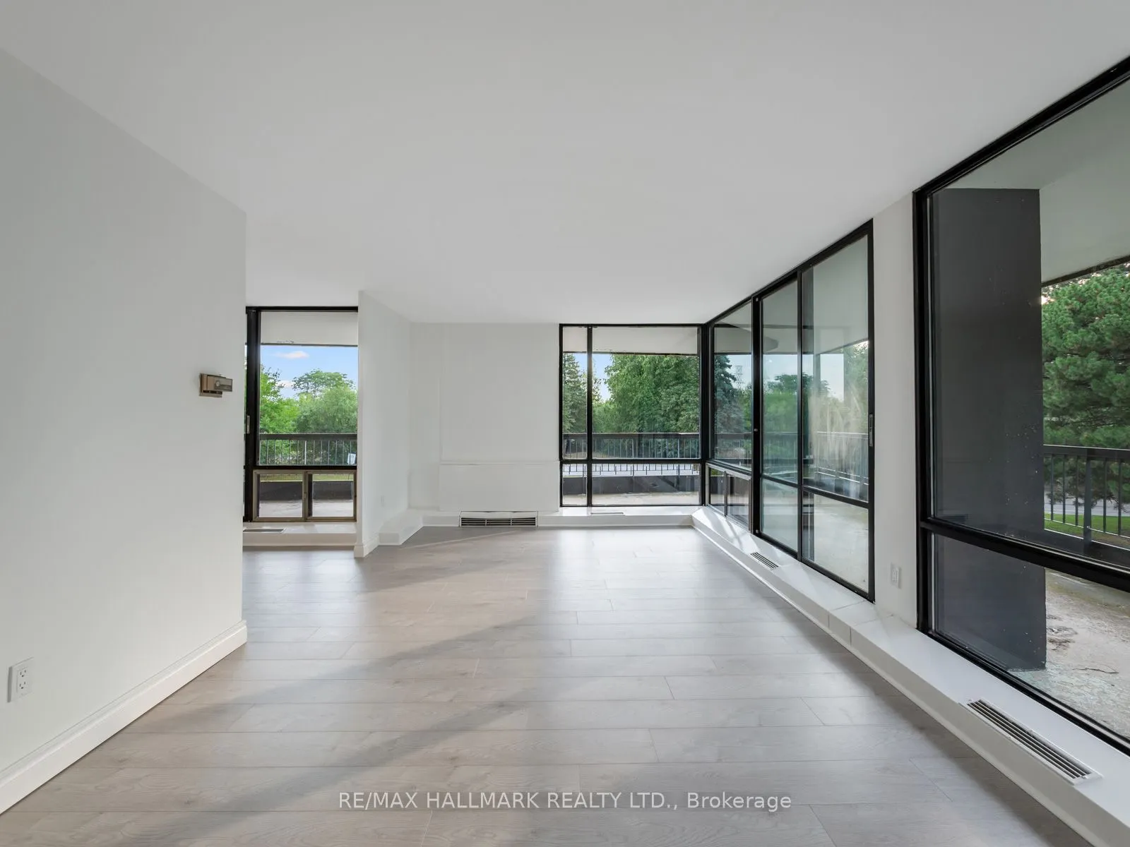 115 Antibes Drive, #206