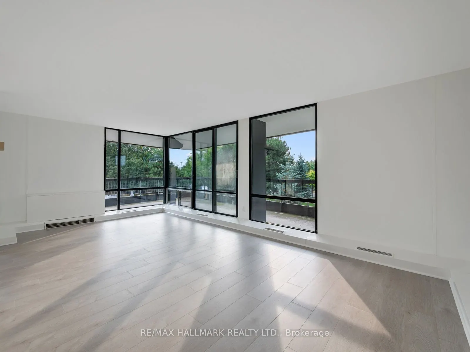 115 Antibes Drive, #206
