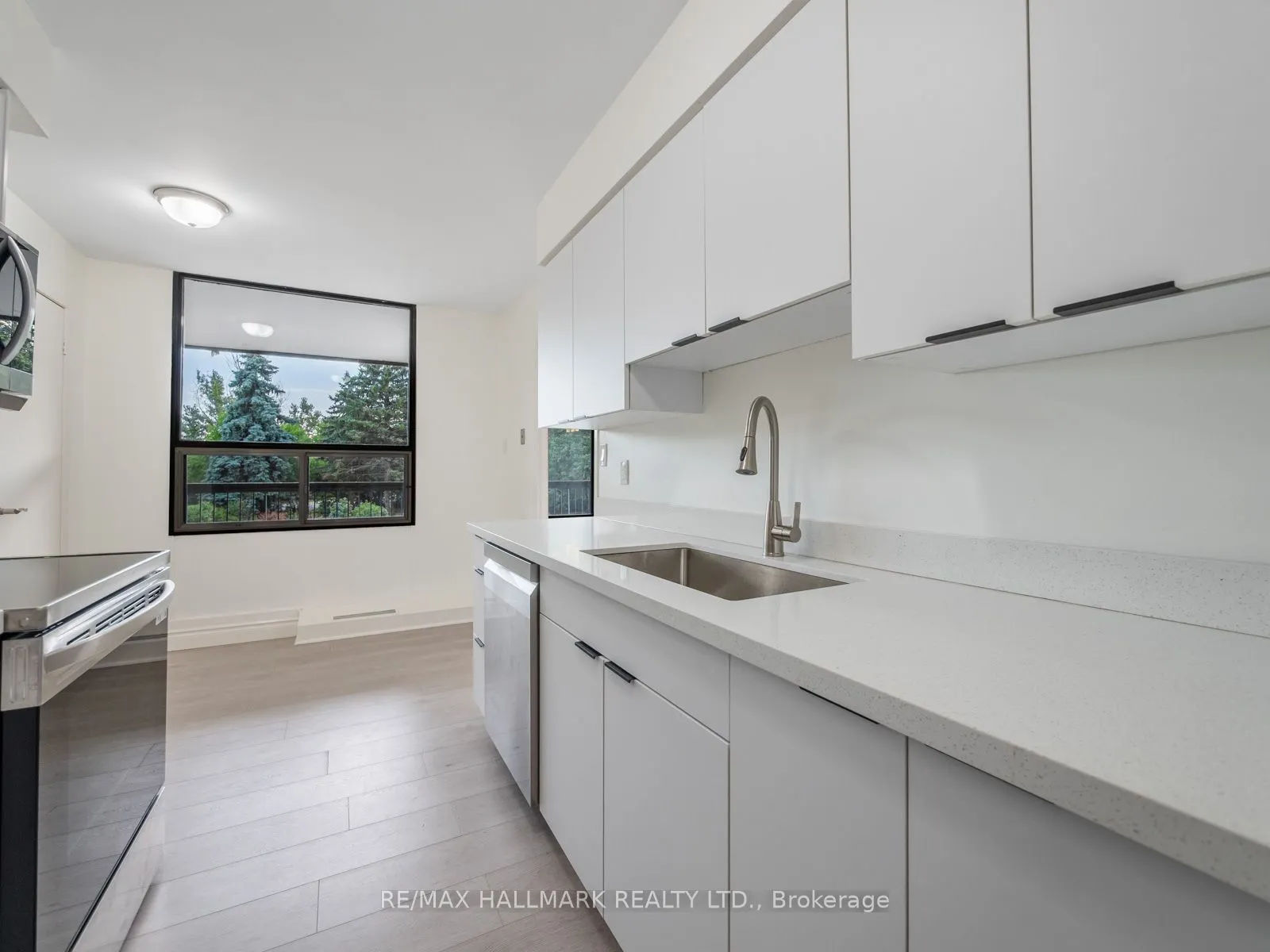 115 Antibes Drive, #206