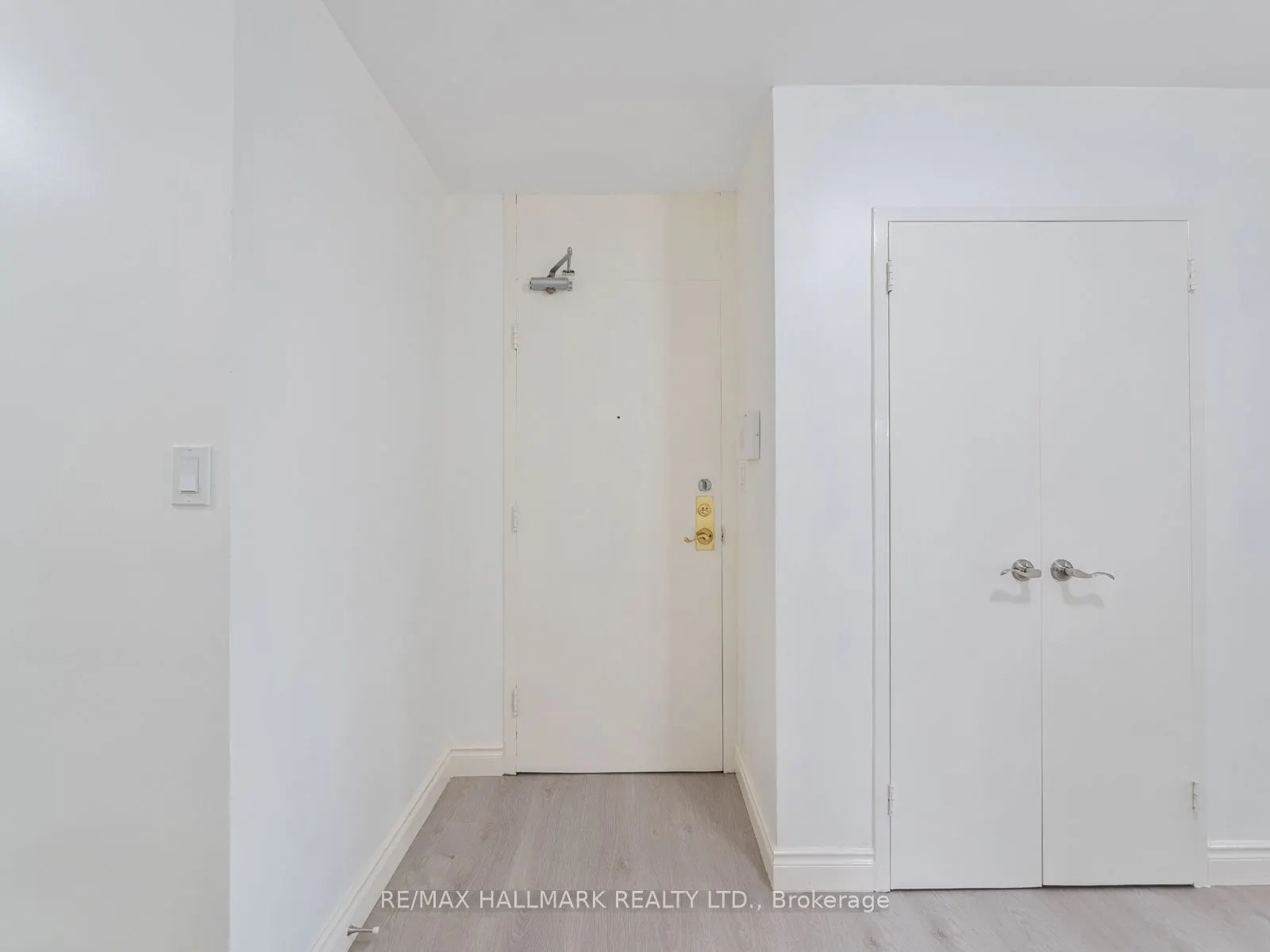 115 Antibes Drive, #206