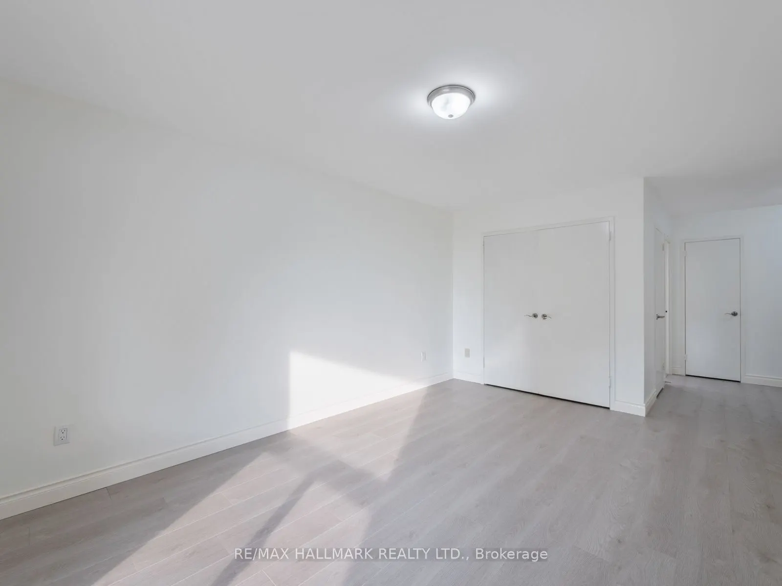 115 Antibes Drive, #206