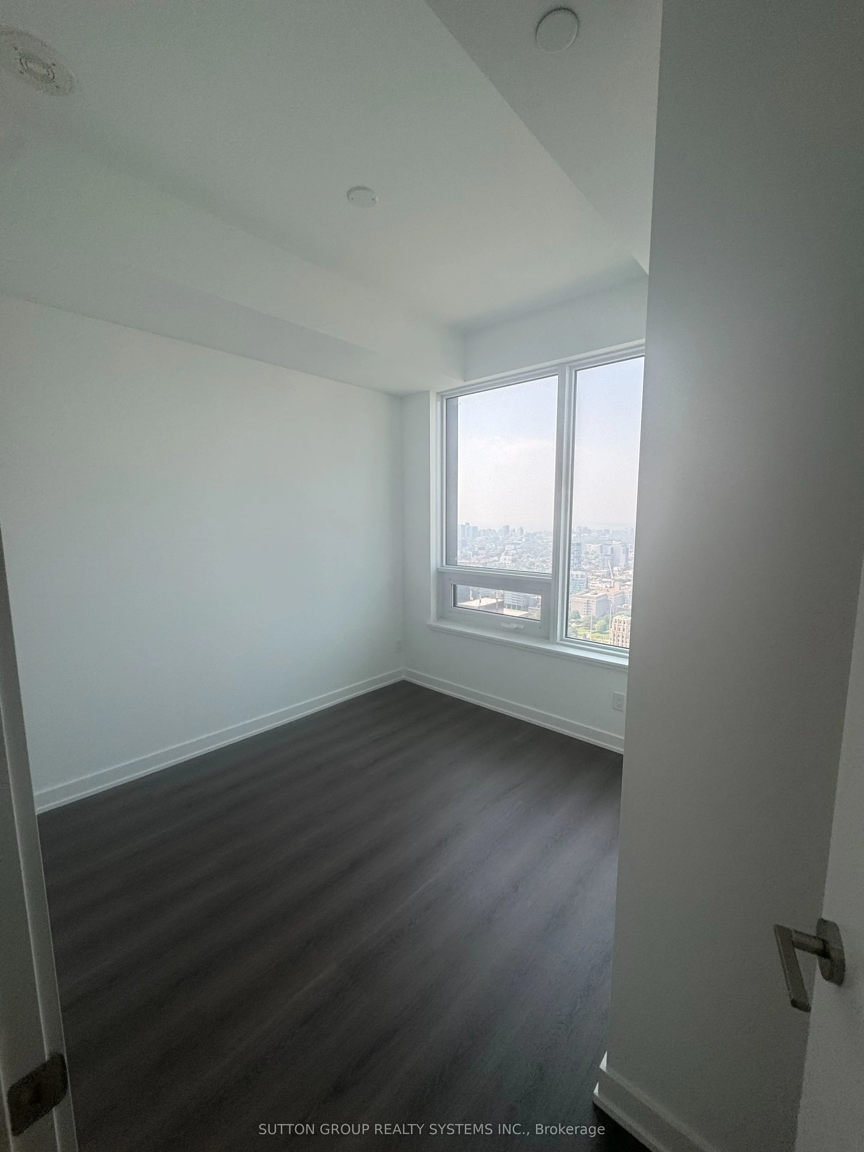 8 Wellesley Street W, #5901