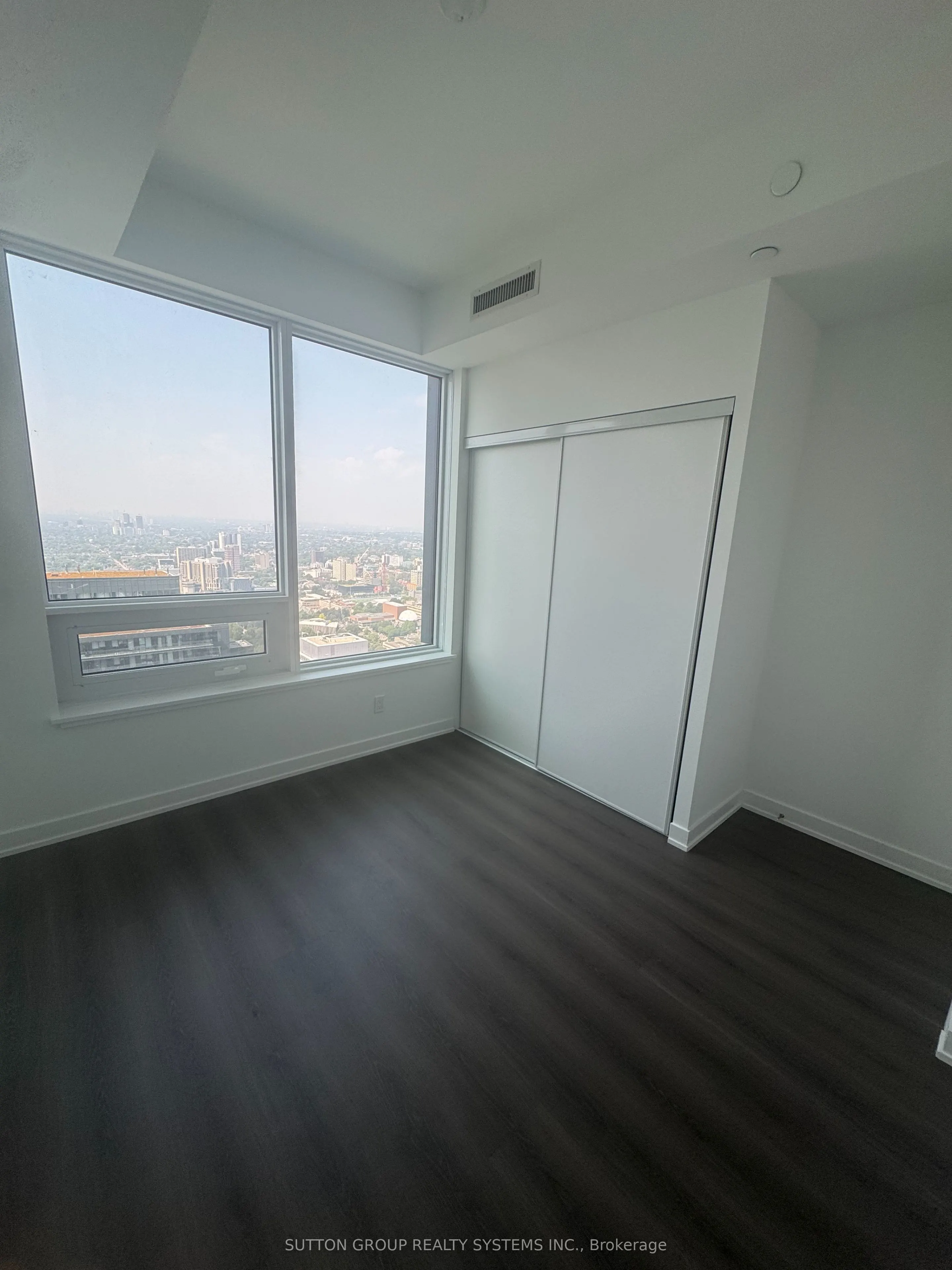 8 Wellesley Street W, #5901