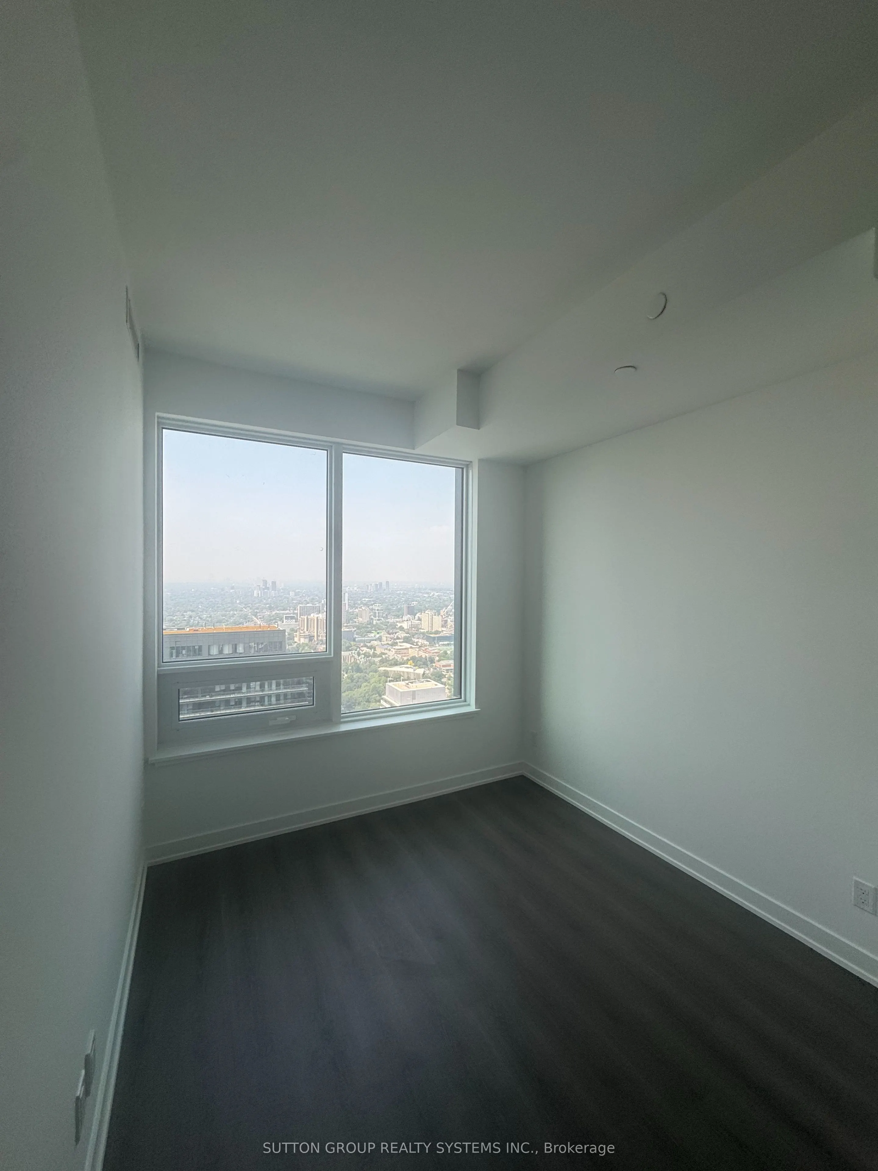 8 Wellesley Street W, #5901