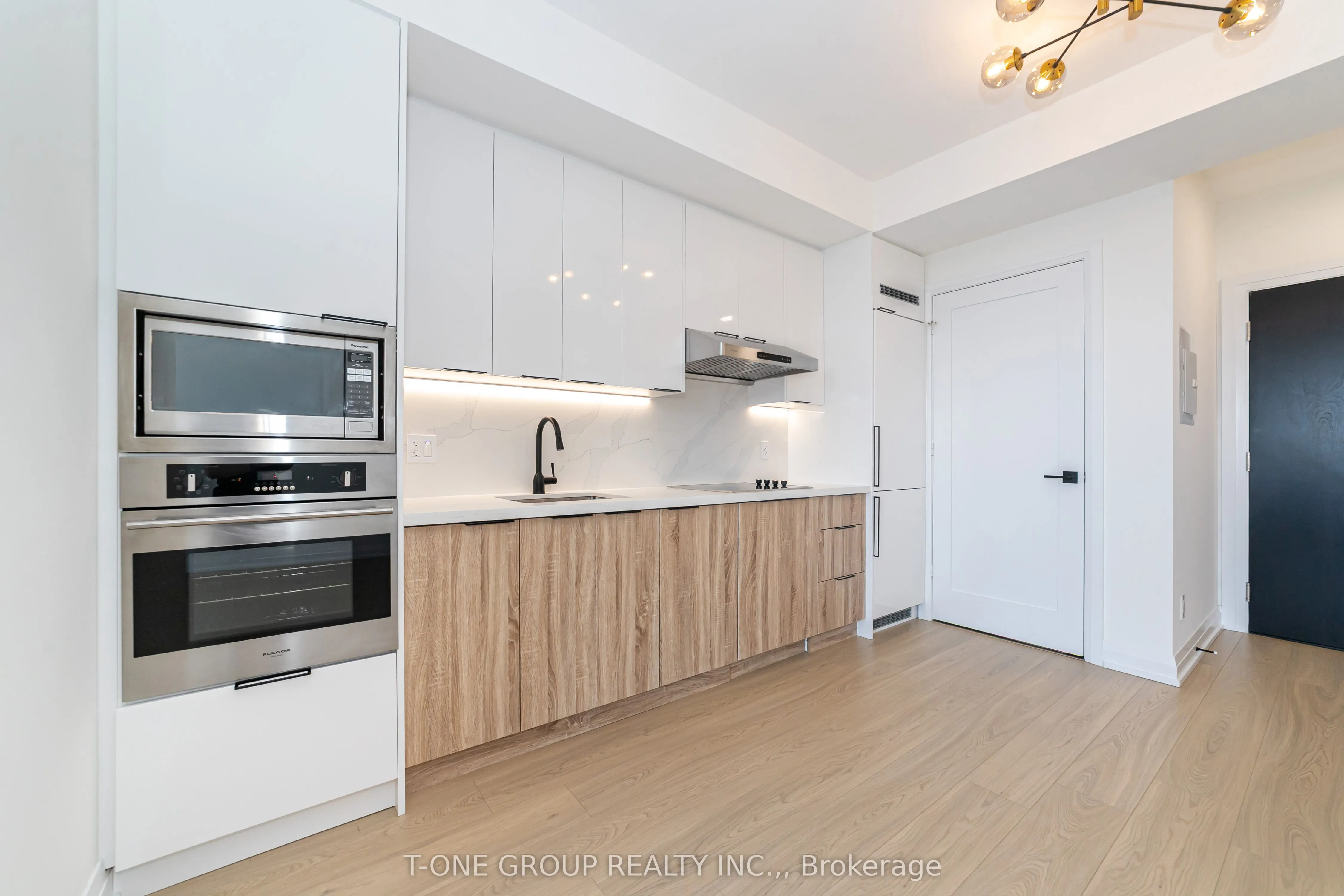 5 Sheppard Avenue E, #4119