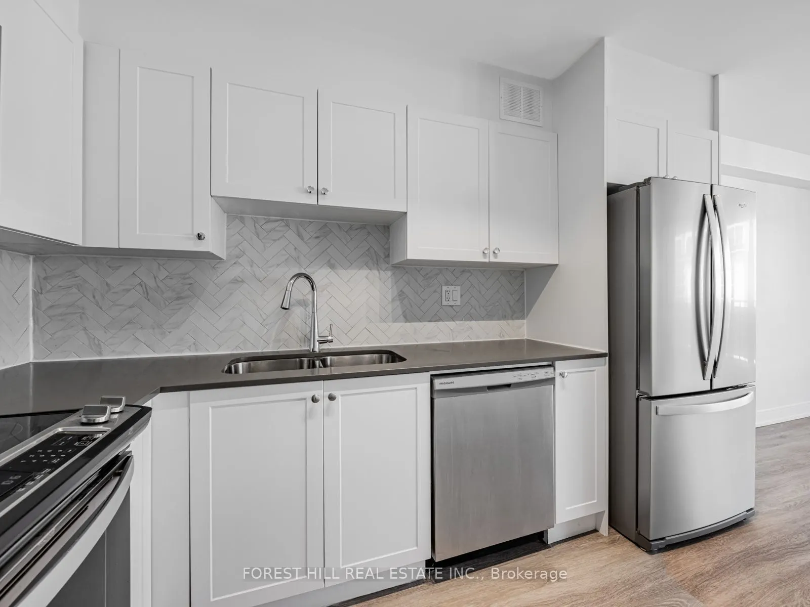 7 Jackes Avenue, #2205
