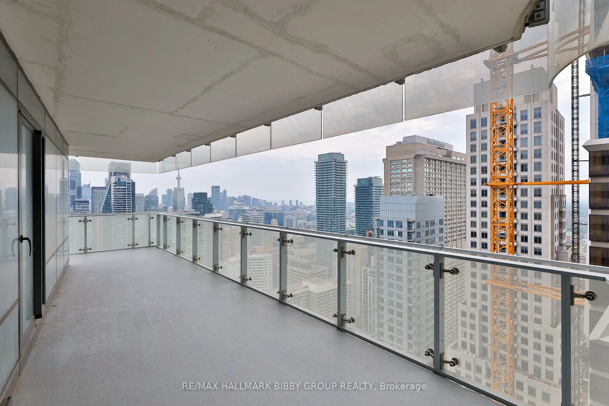 1 Bloor Street E, #3807