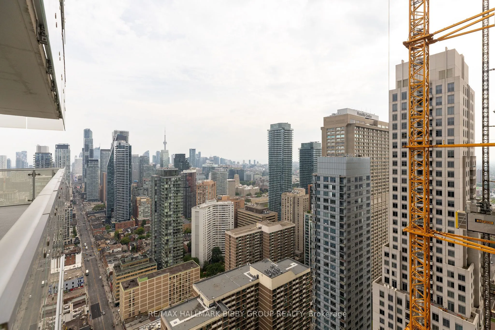 1 Bloor Street E, #3807
