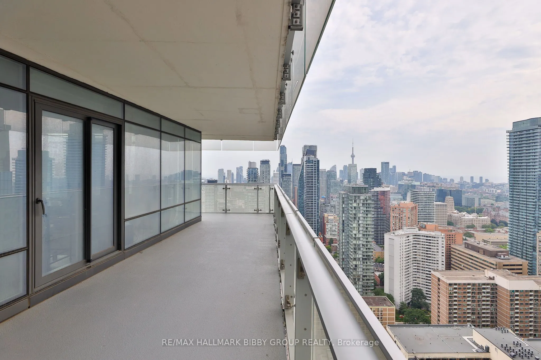 1 Bloor Street E, #3807