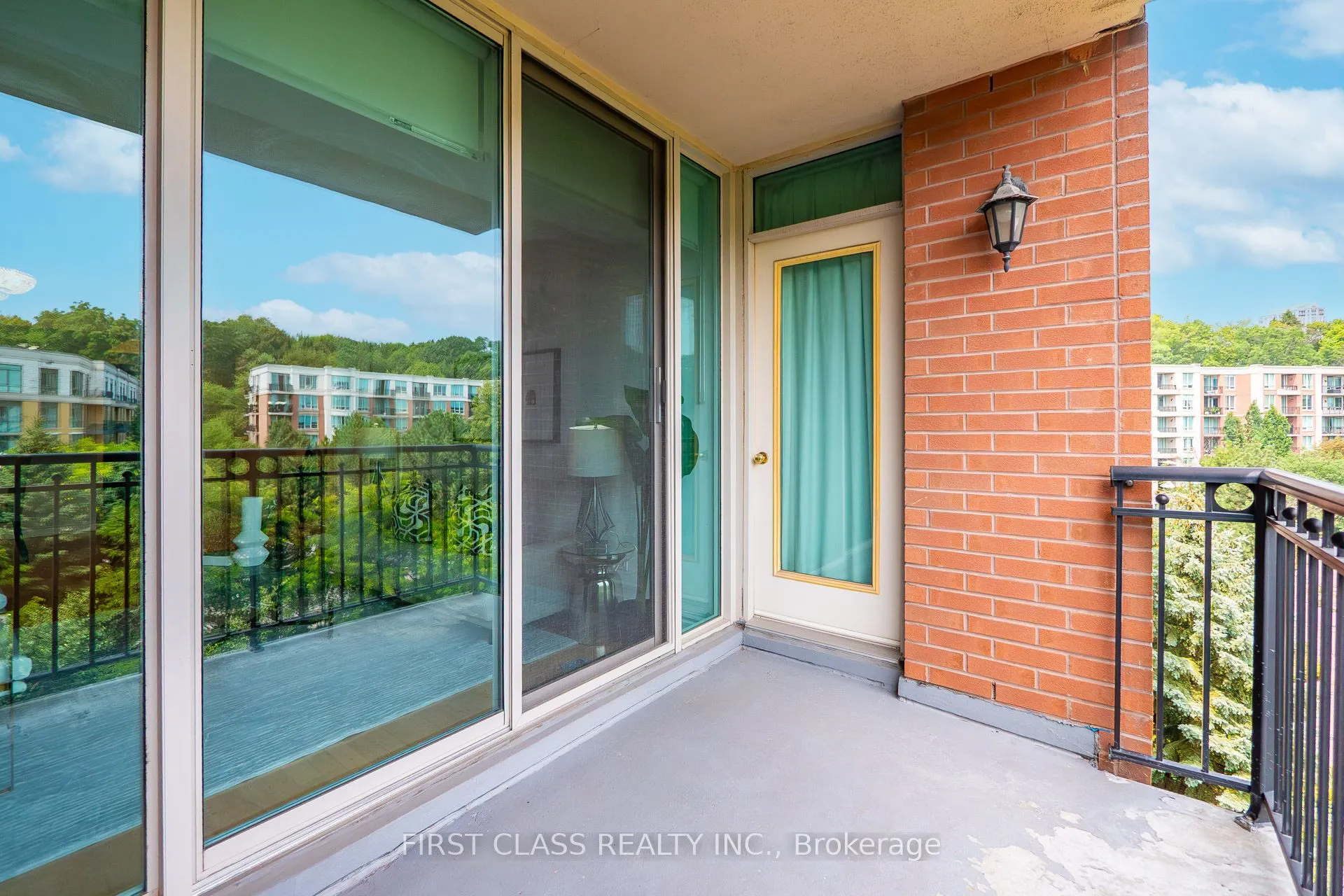 18 William Carson Crescent, #711