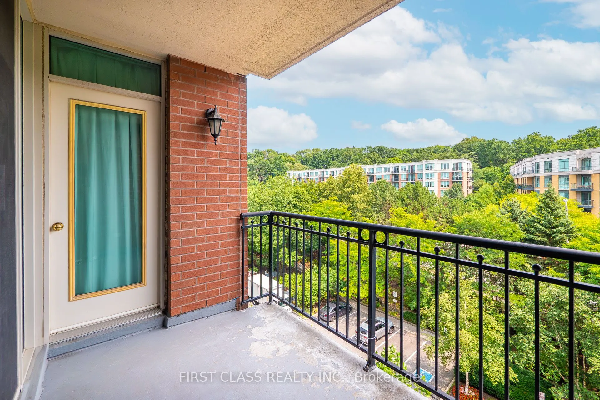 18 William Carson Crescent, #711