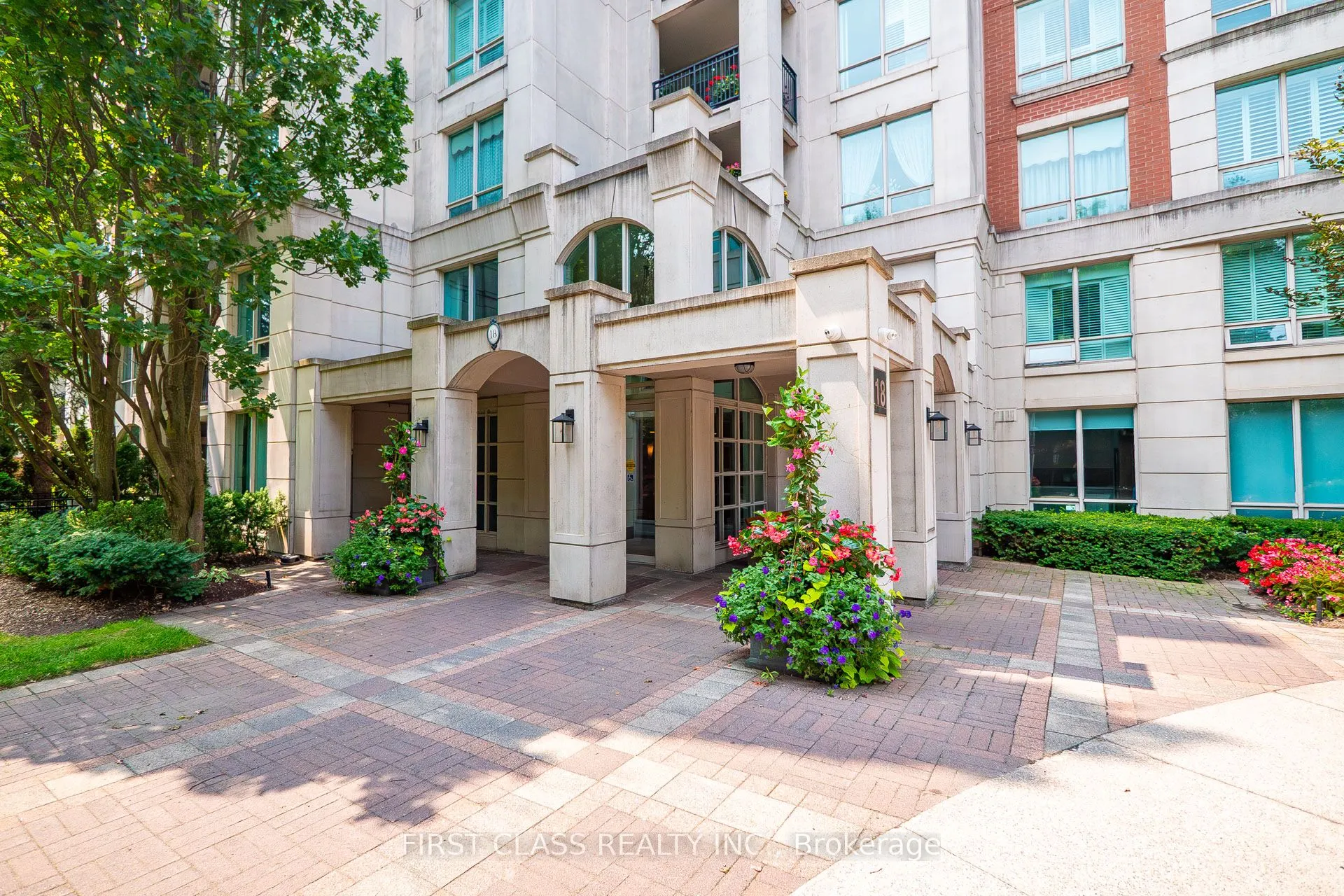 18 William Carson Crescent, #711