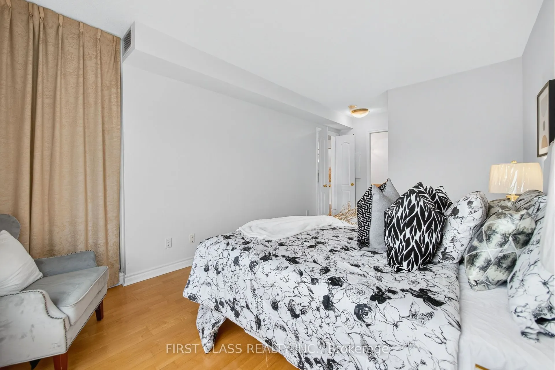 18 William Carson Crescent, #711