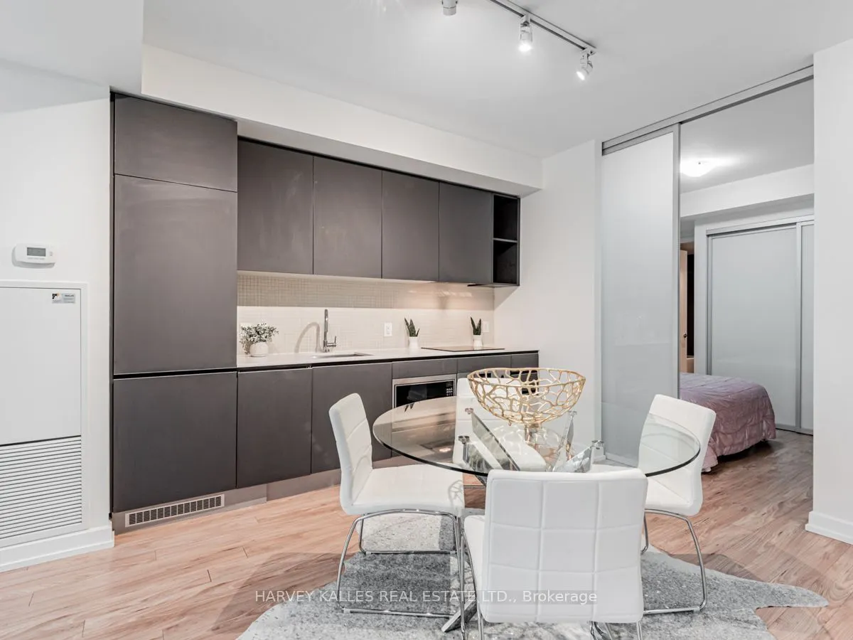 377 Madison Avenue, #314