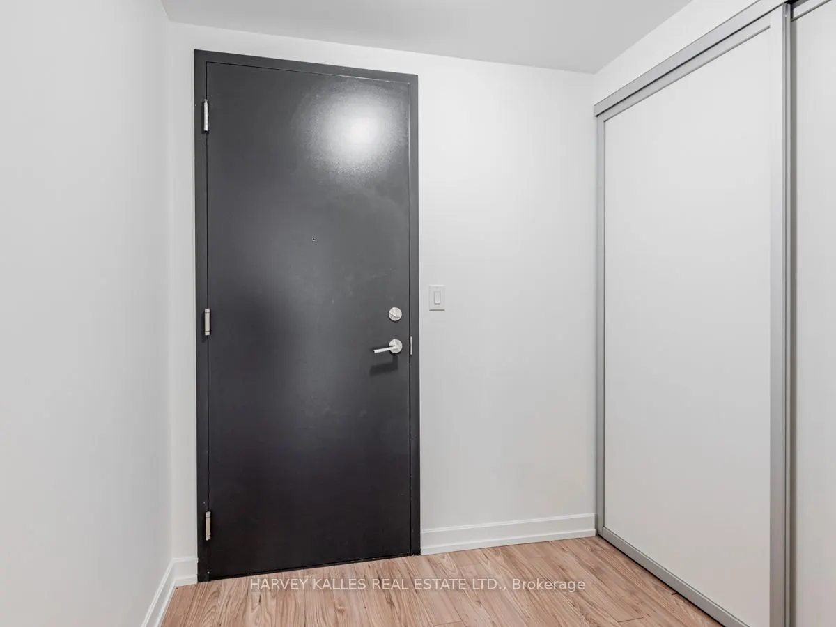 377 Madison Avenue, #314