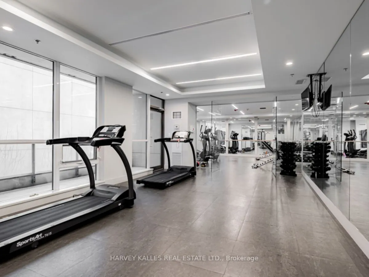 377 Madison Avenue, #314