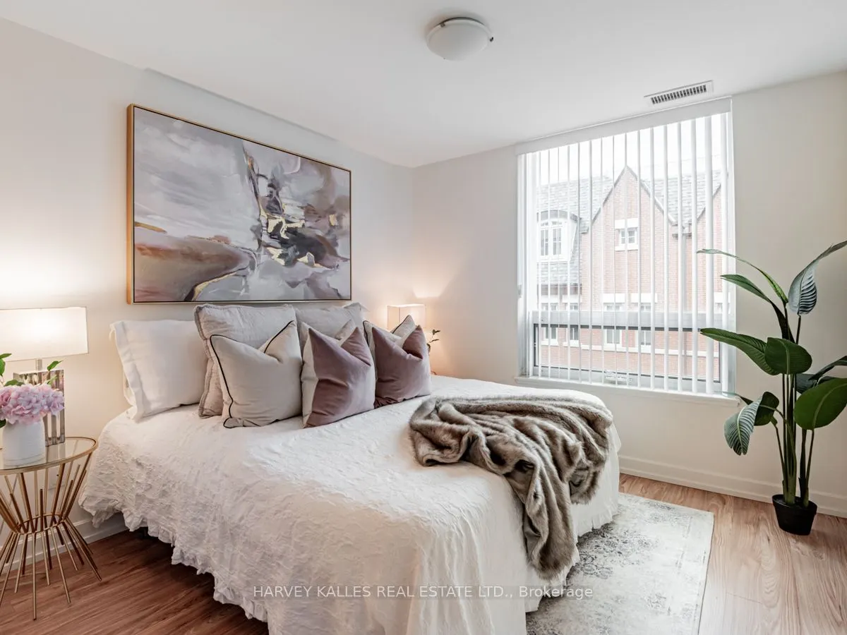 377 Madison Avenue, #314