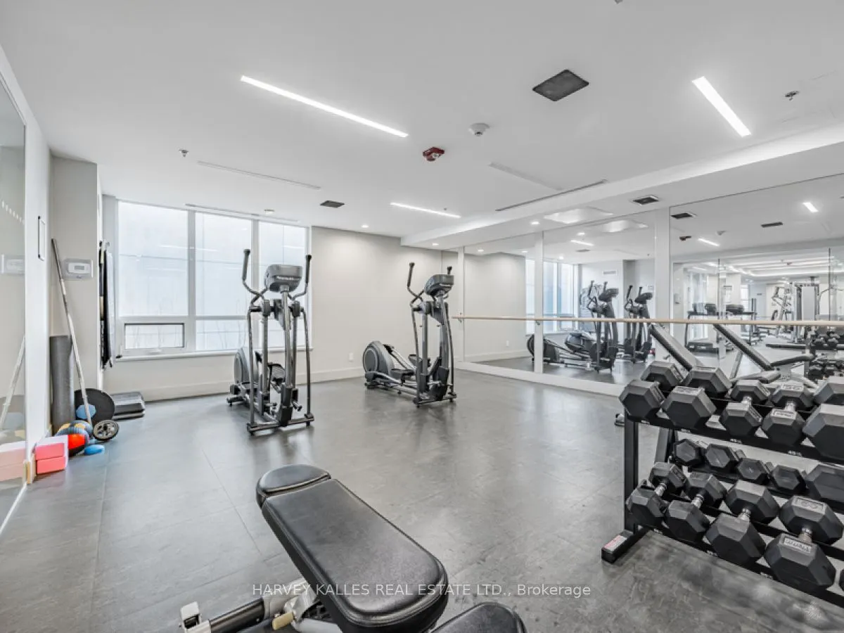 377 Madison Avenue, #314