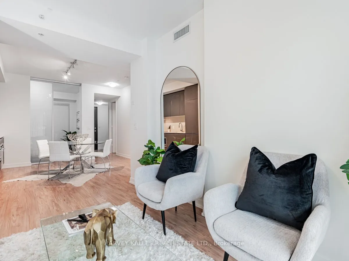 377 Madison Avenue, #314