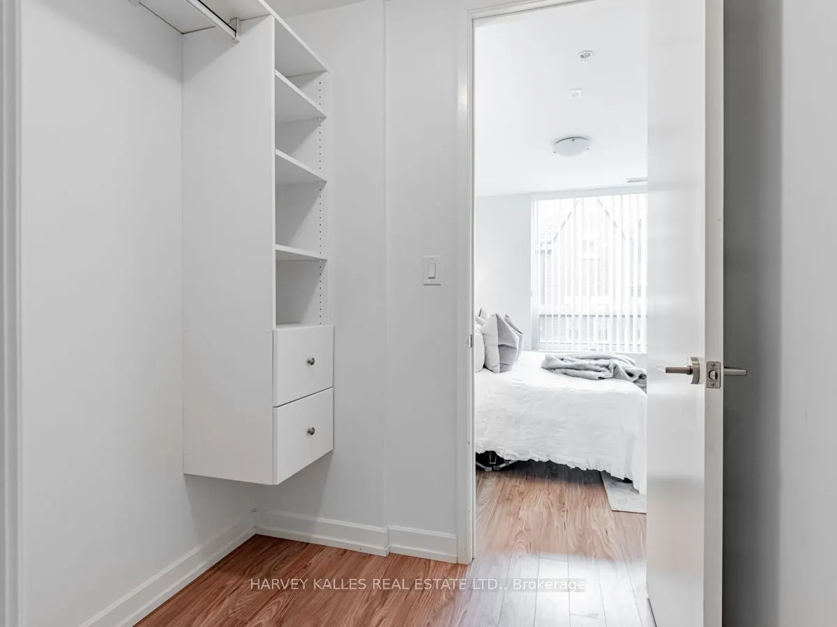 377 Madison Avenue, #314
