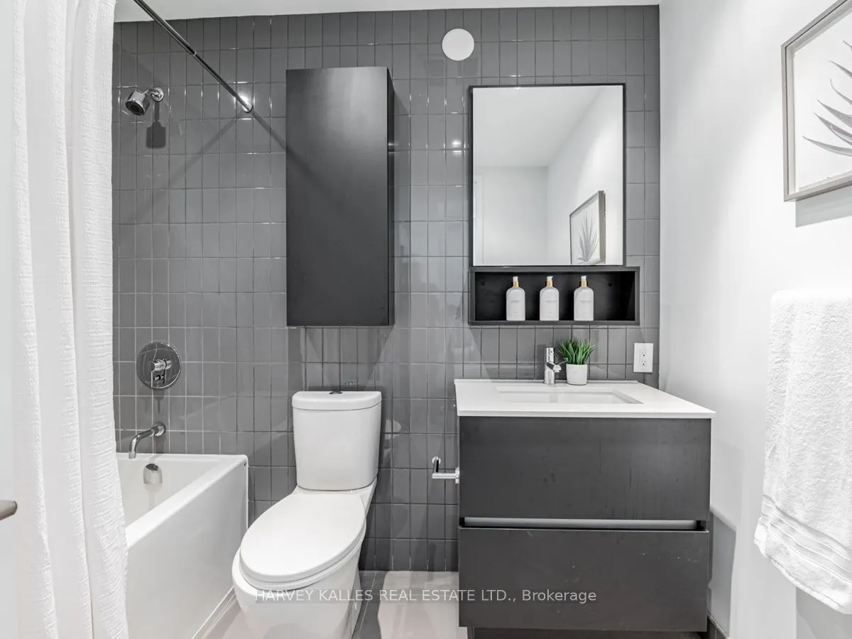 377 Madison Avenue, #314