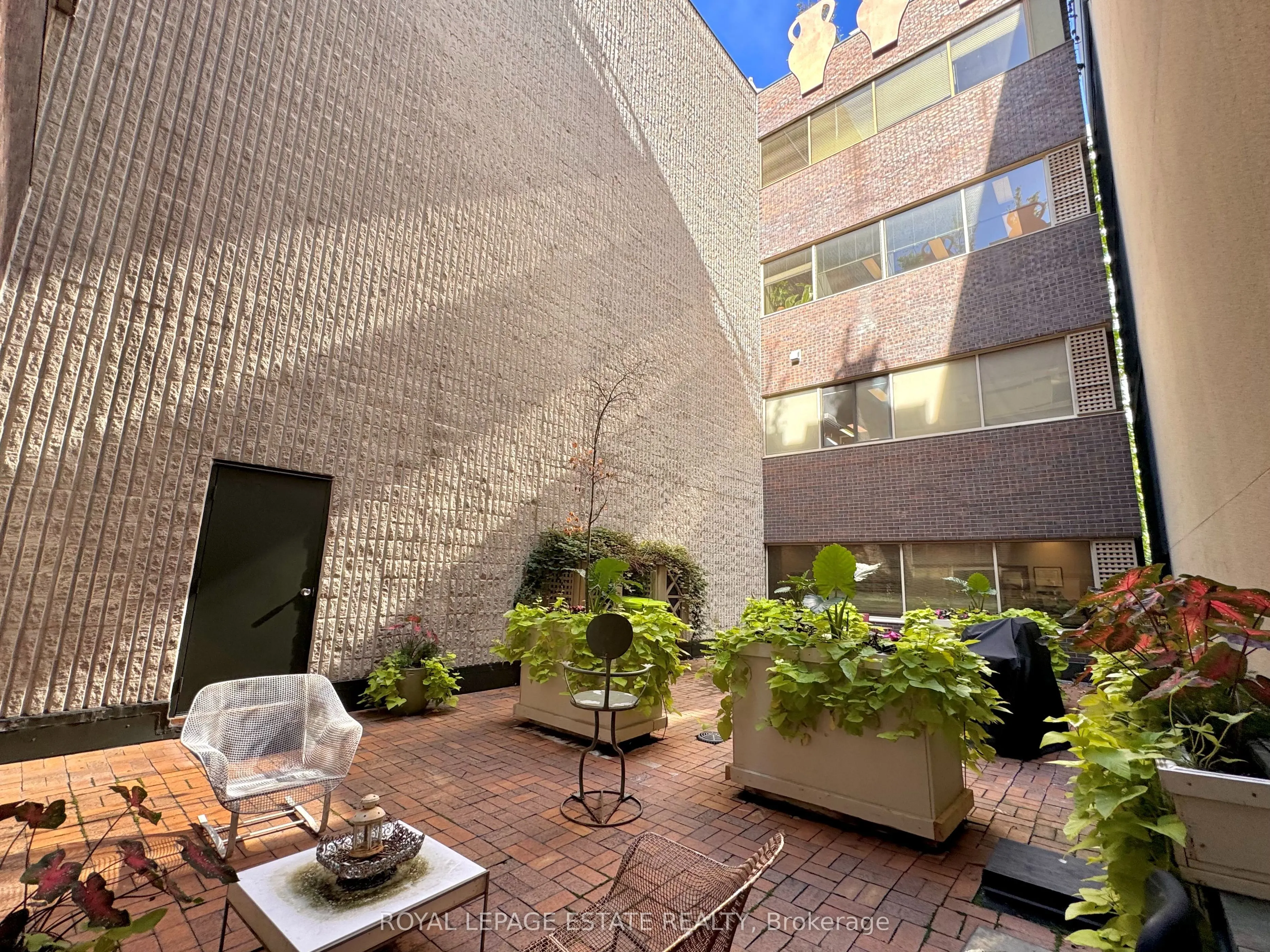 124 Merton Street, #103