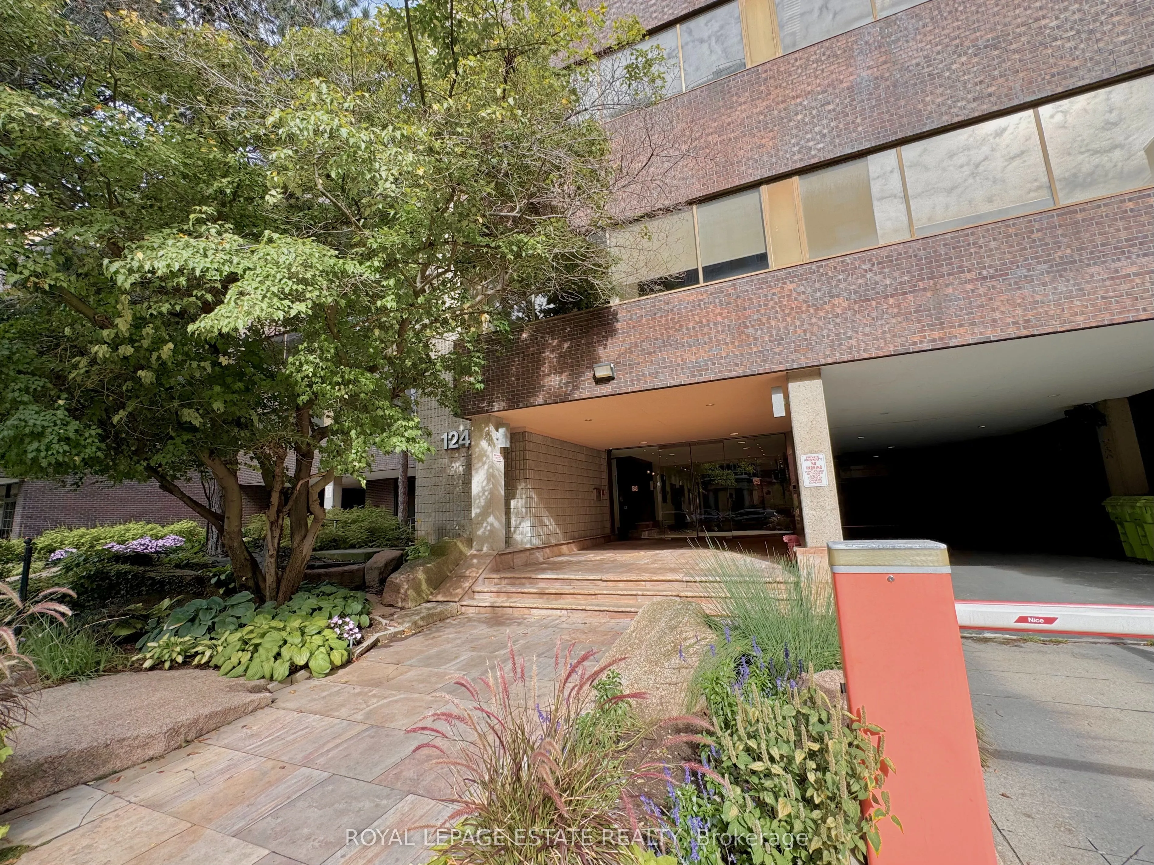 124 Merton Street, #307