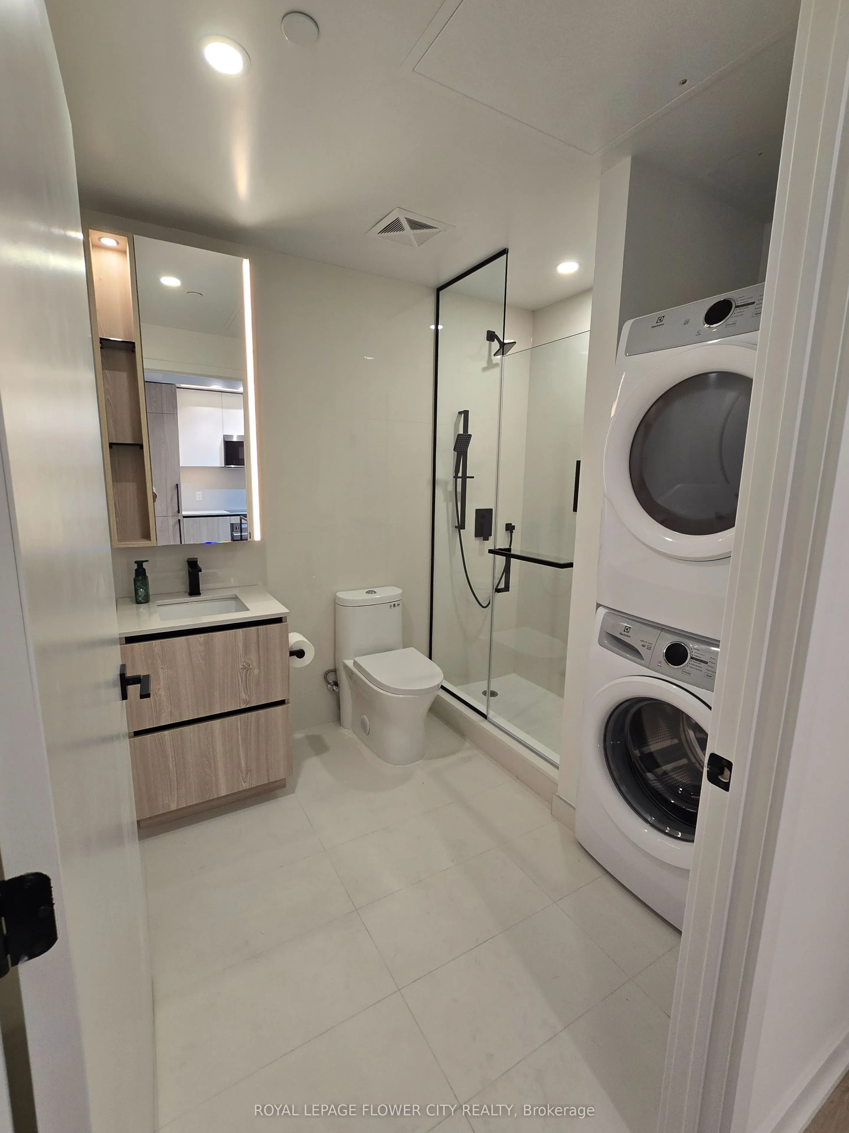 699 Sheppard Avenue, #509