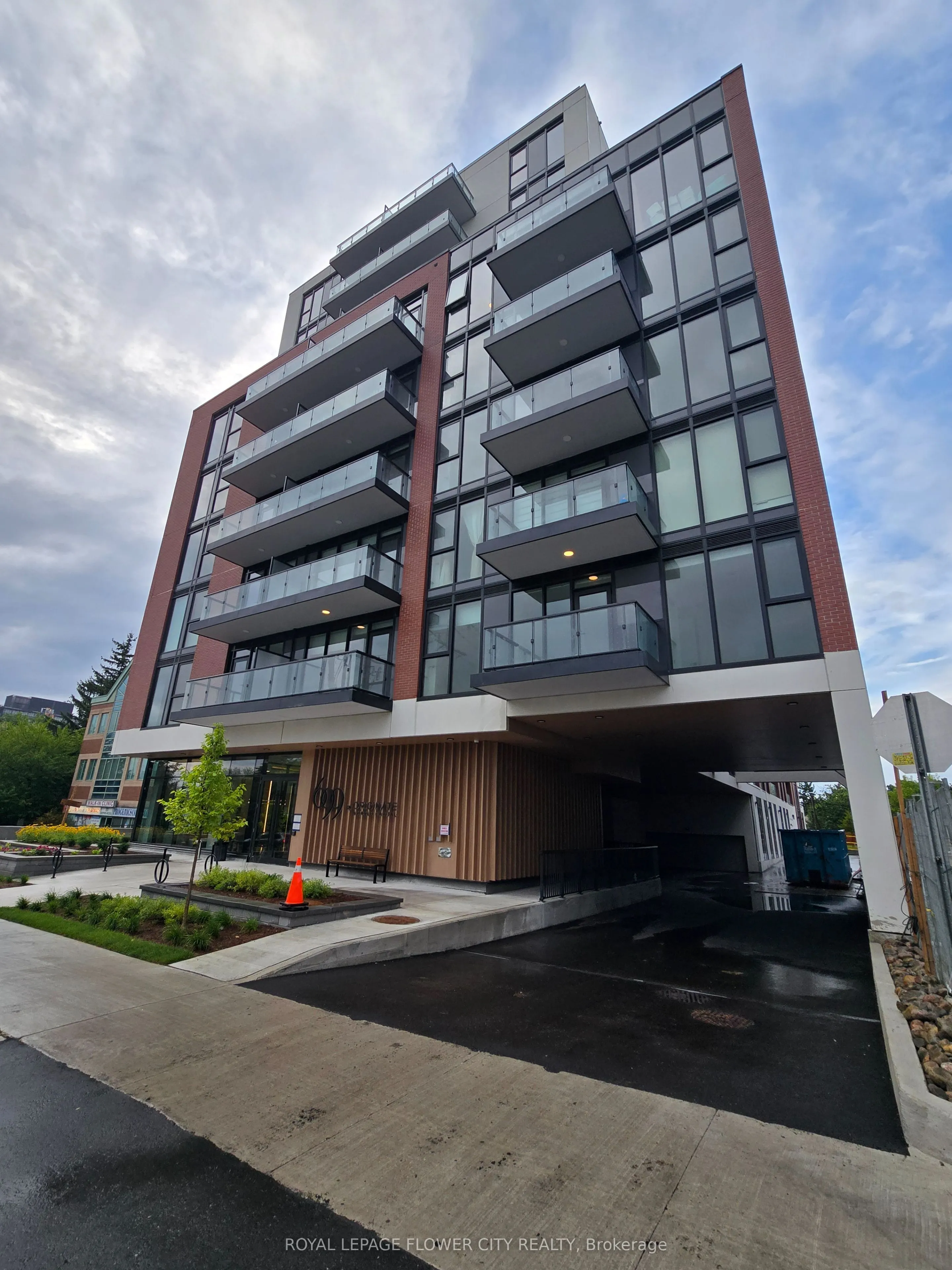 699 Sheppard Avenue, #509