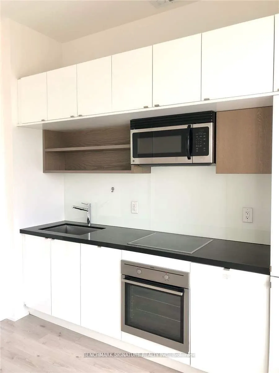 111 St Clair Avenue W, #1701