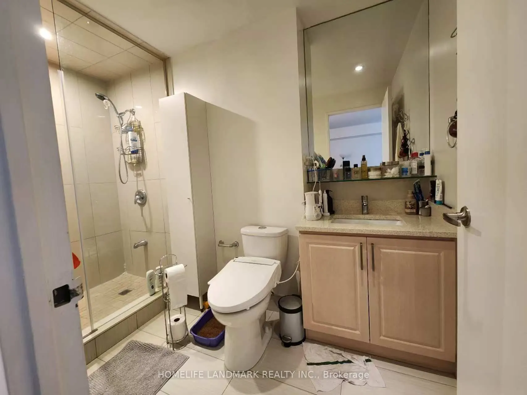 70 Alexander Street, #204