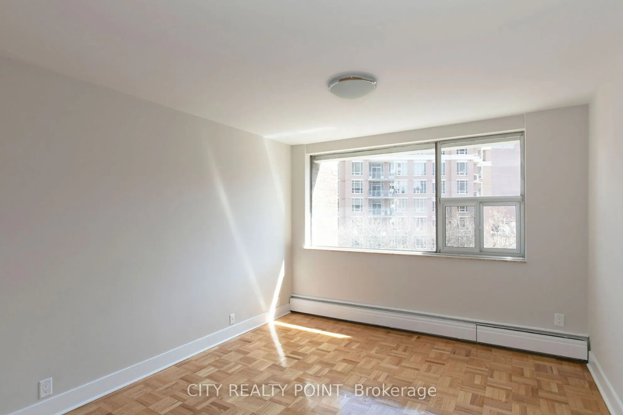 9 Deer Park Crescent, #504