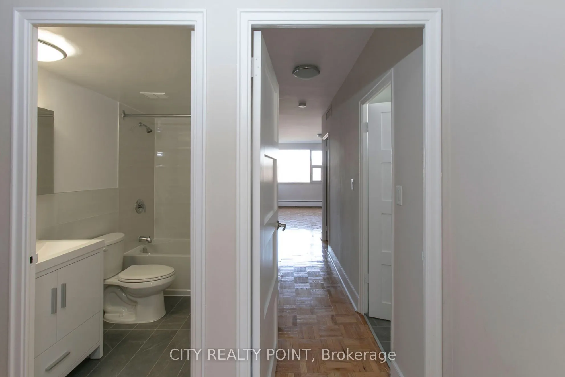 9 Deer Park Crescent, #504