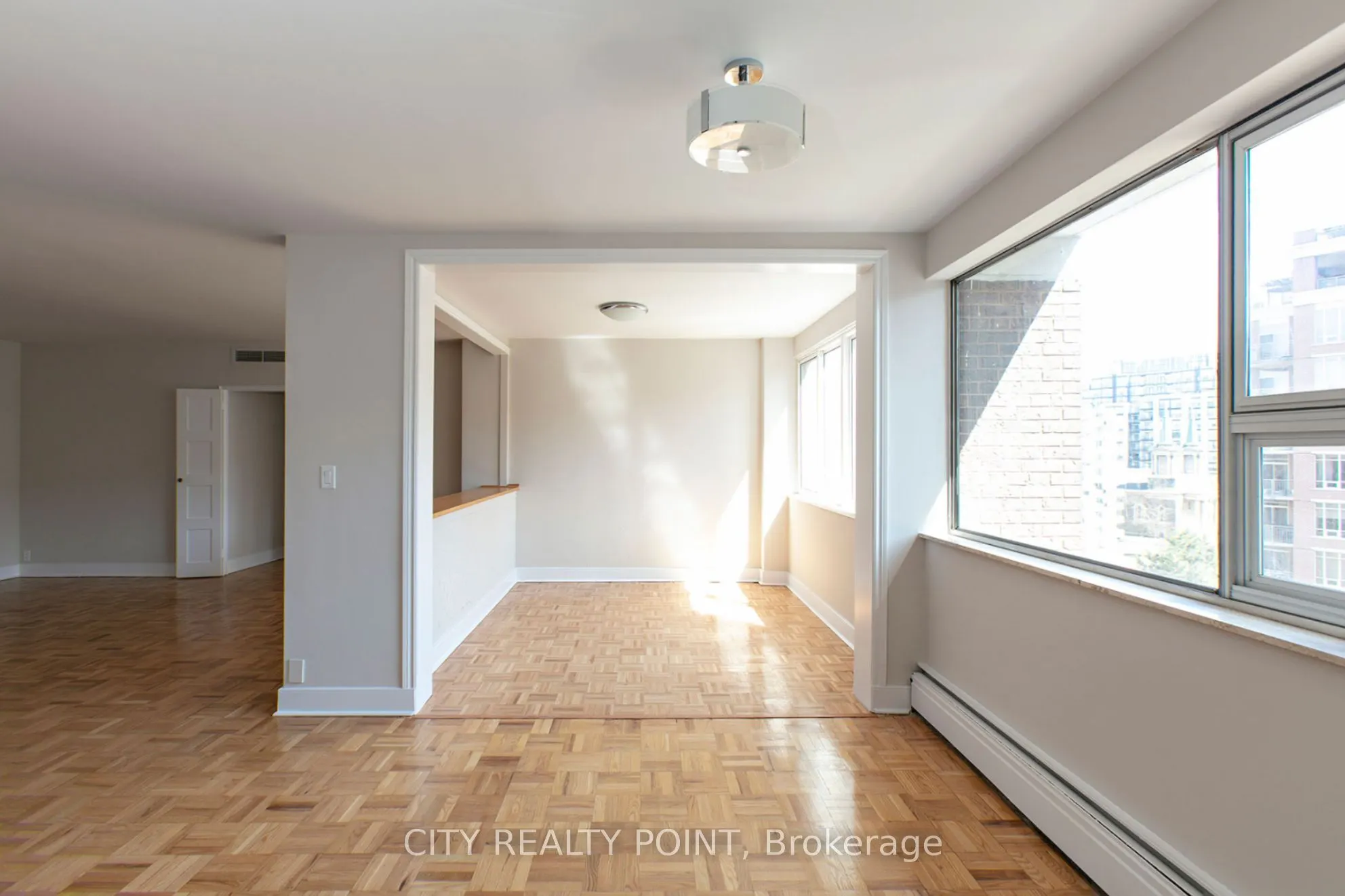 9 Deer Park Crescent, #504