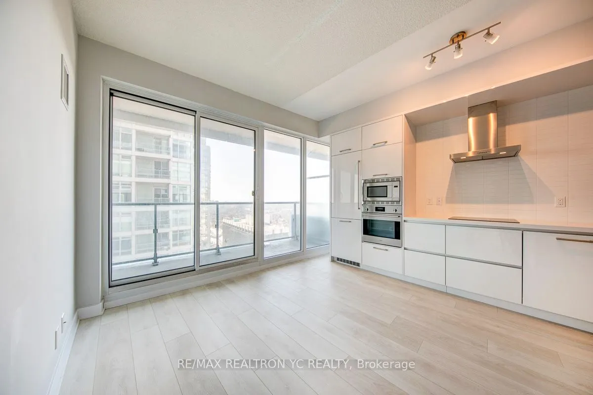 2221 Yonge Street, #2606