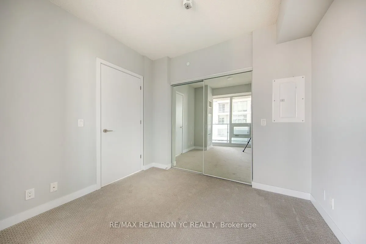 2221 Yonge Street, #2606