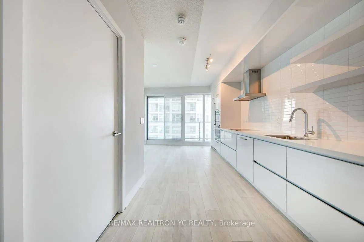 2221 Yonge Street, #2606