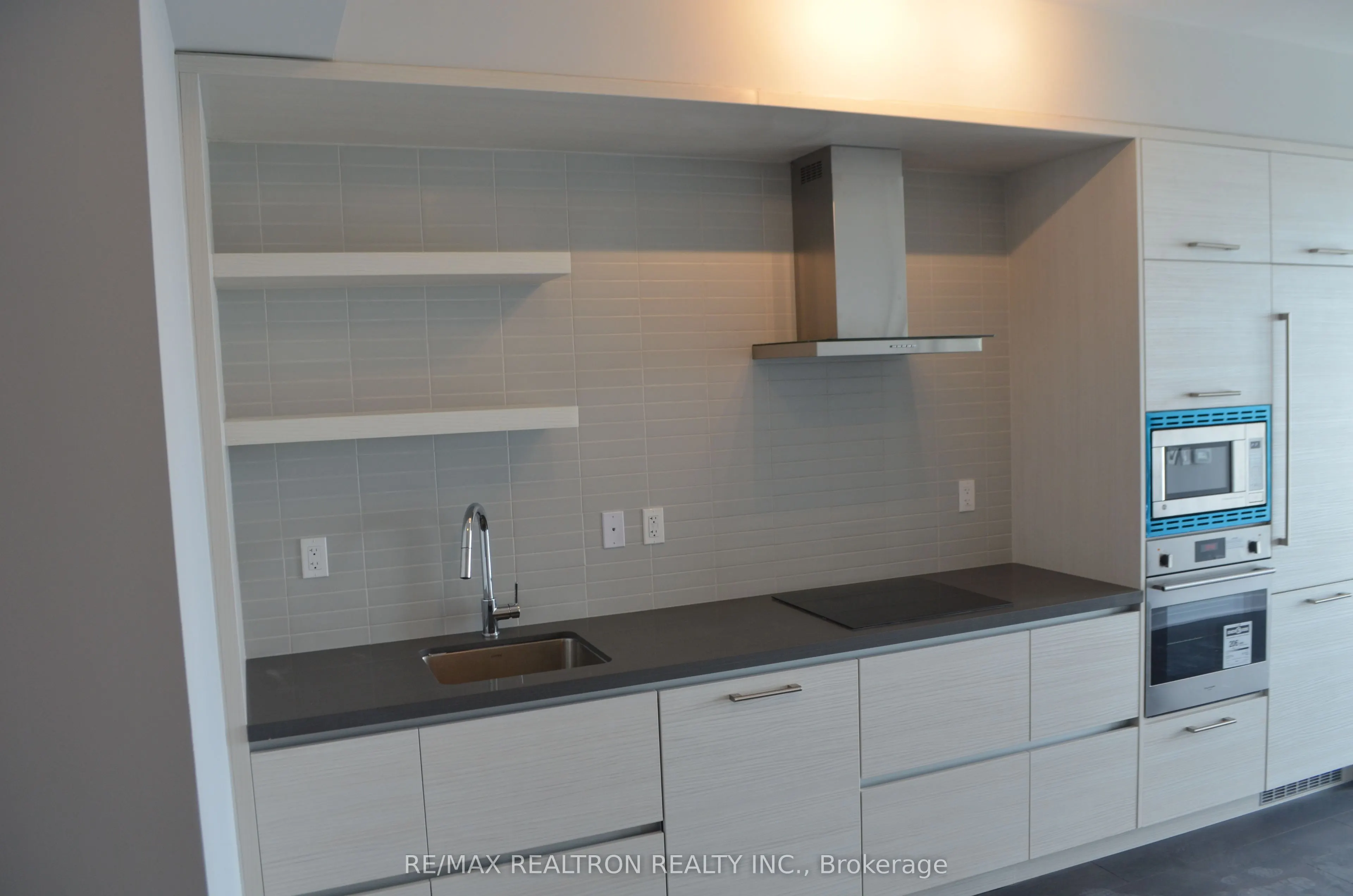 2221 Yonge Street, #5404