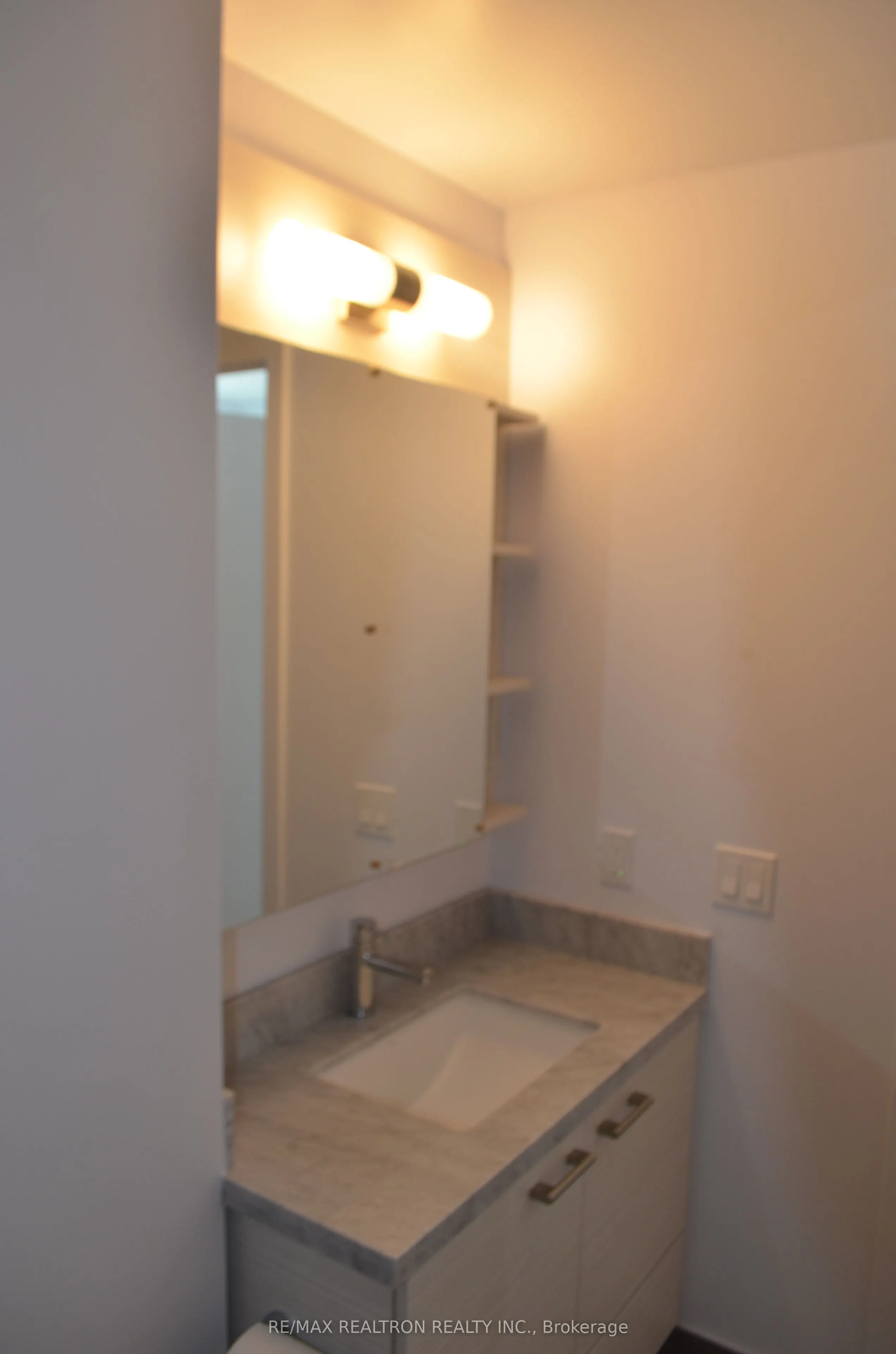 2221 Yonge Street, #5404