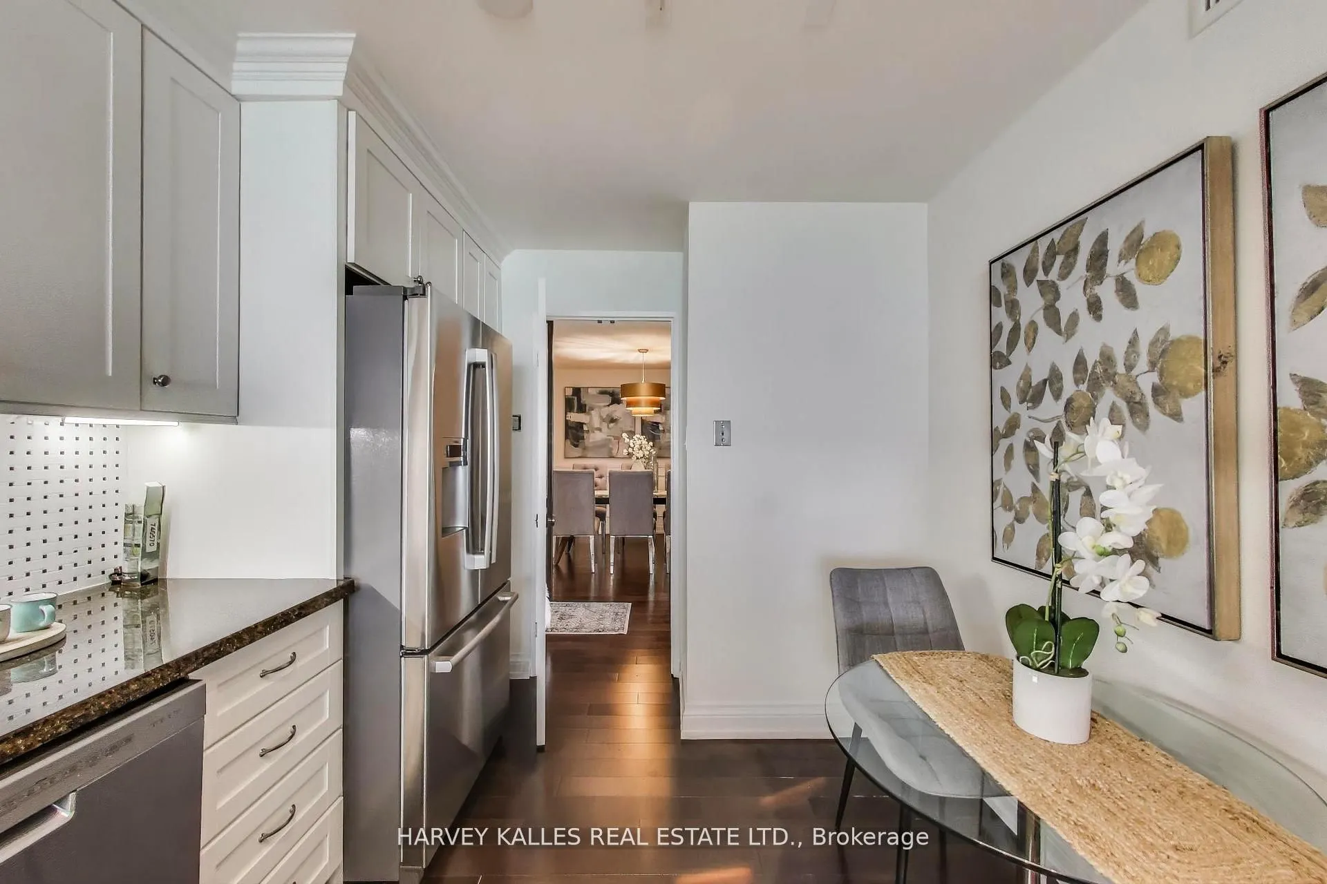 55 Skymark Drive, #902
