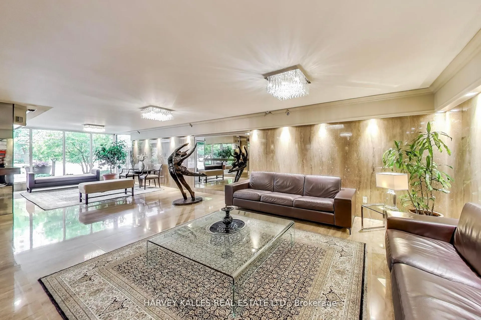 55 Skymark Drive, #902