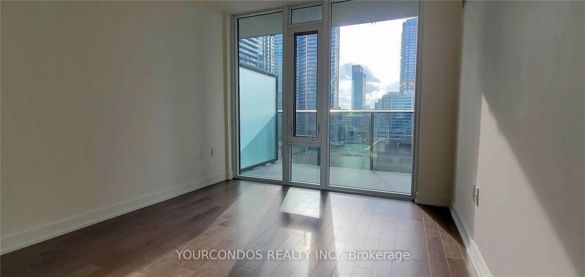 330 Richmond Street W, #1701