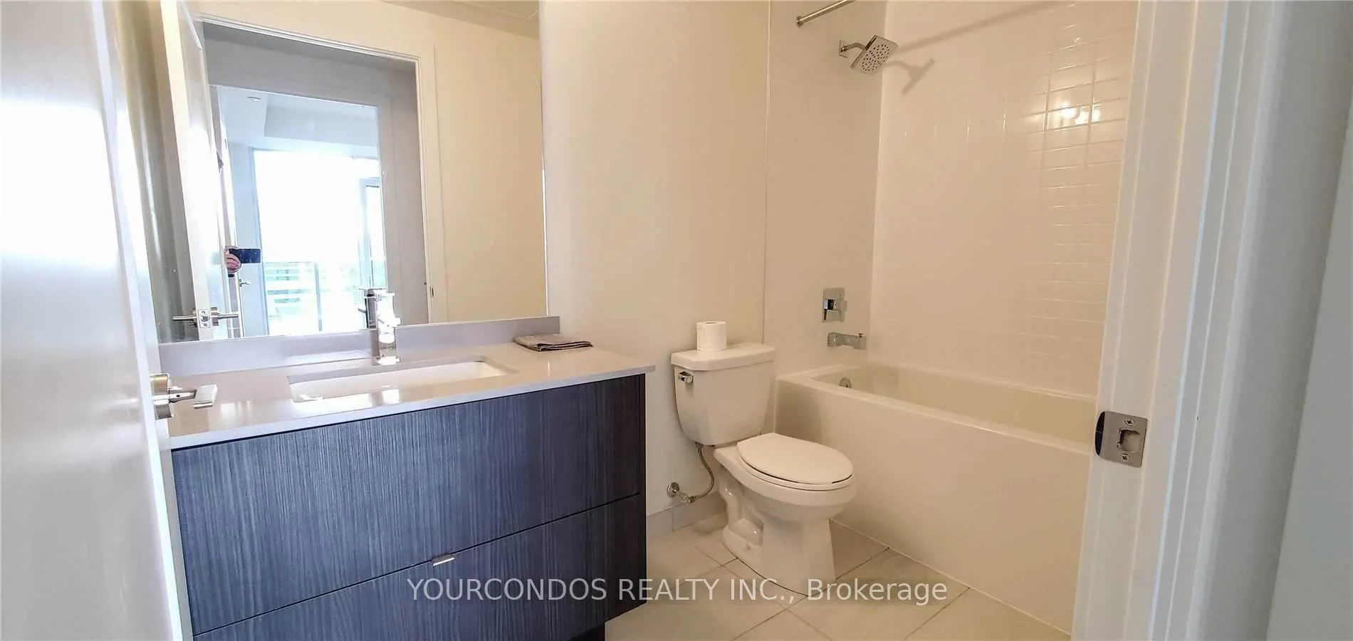 330 Richmond Street W, #1701