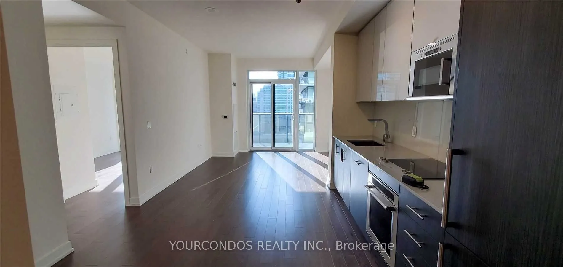 330 Richmond Street W, #1701