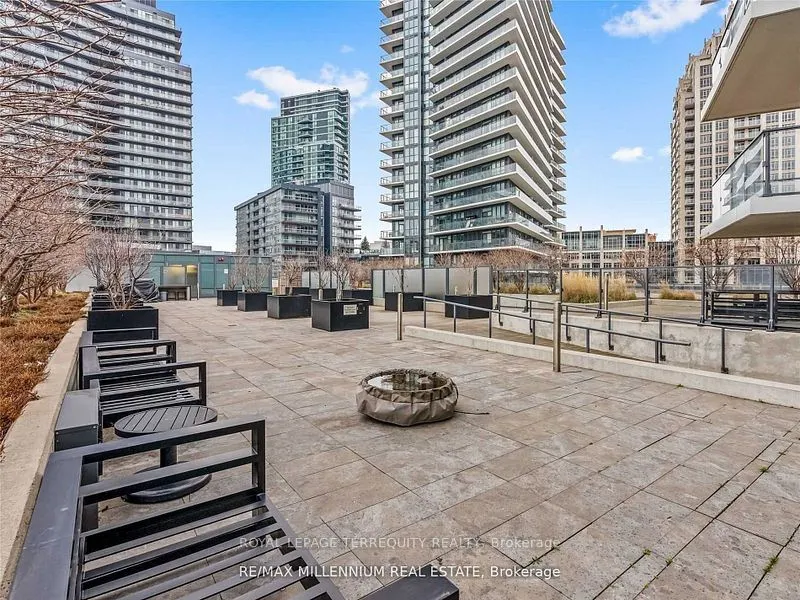 50 Bruyeres Mews, #710