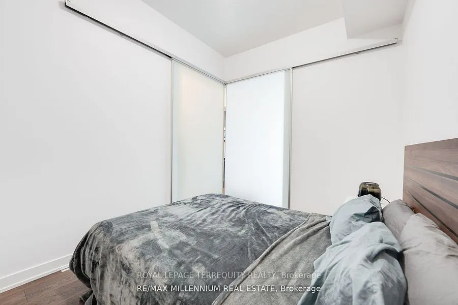 50 Bruyeres Mews, #710