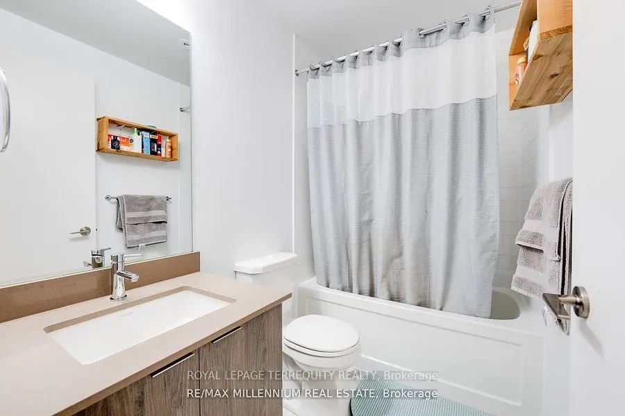 50 Bruyeres Mews, #710