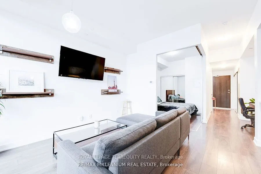 50 Bruyeres Mews, #710