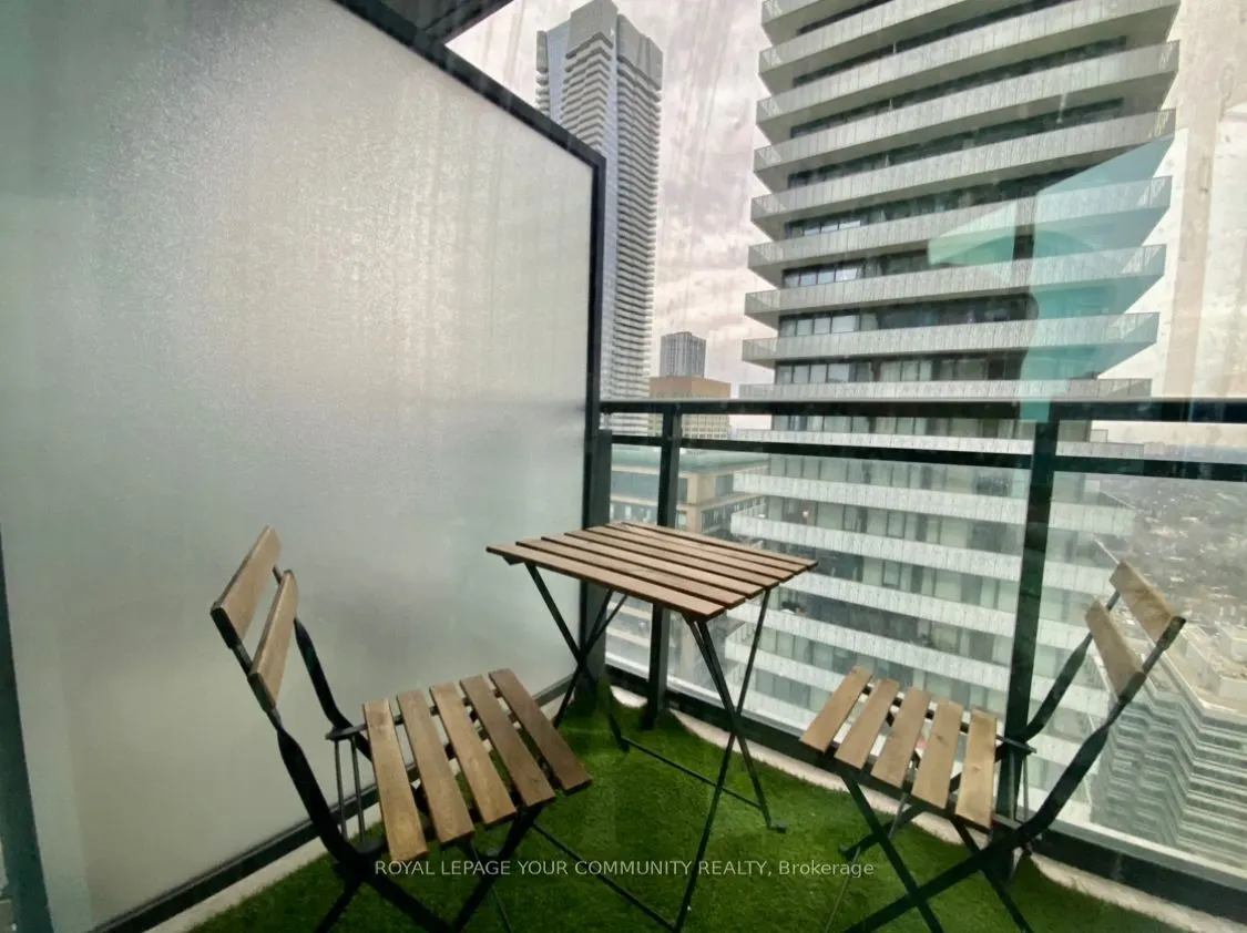 45 Charles Street E, #4009
