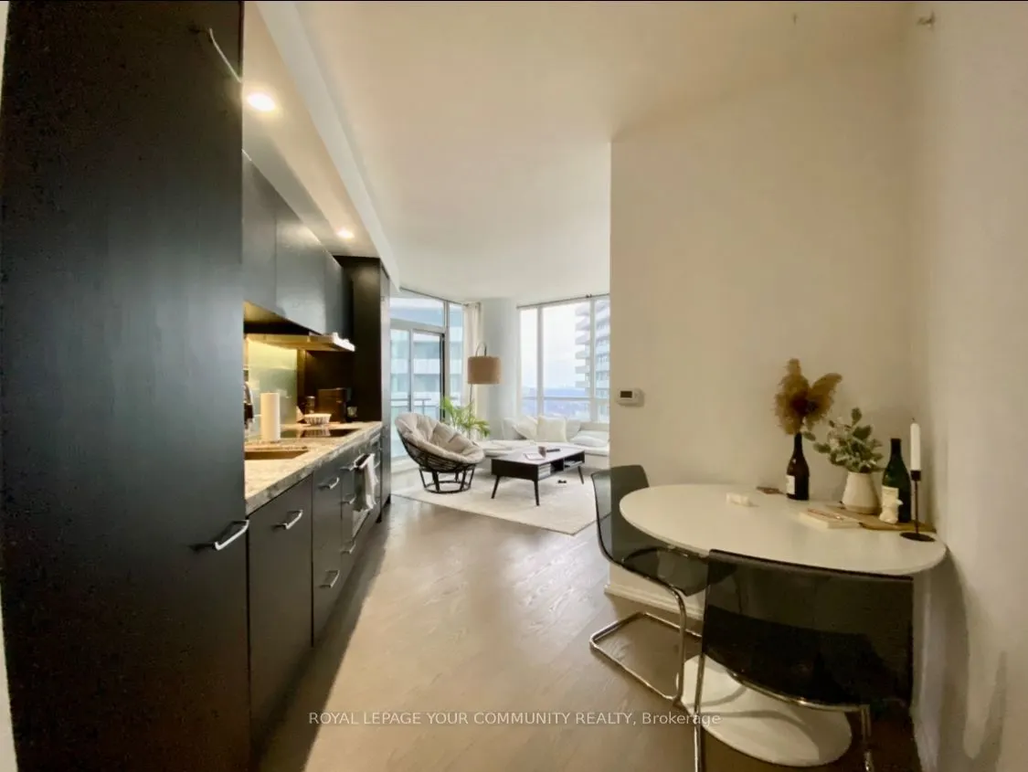 45 Charles Street E, #4009
